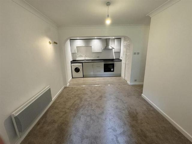 1 bedroom apartment to rent