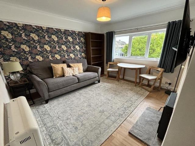 1 bedroom apartment to rent