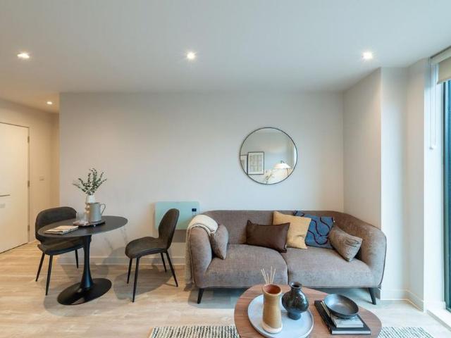1 bedroom apartment to rent