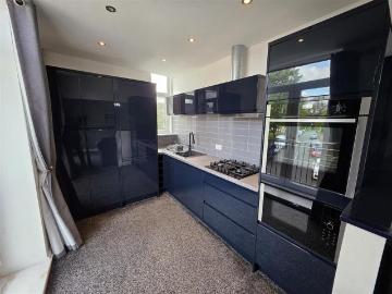Westhoughton Bolton, BL5 - Balcony, Equipped kitchen