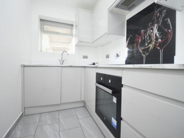 1 bedroom apartment to rent