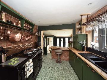 Knutsford, Cheshire county, Midlands - Equipped kitchen