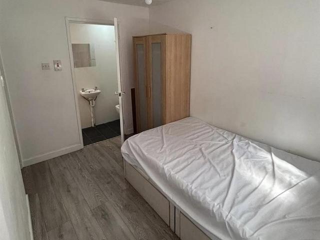 1 bedroom apartment to rent