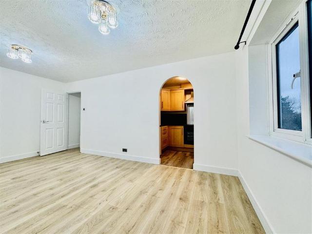 1 bedroom apartment to rent