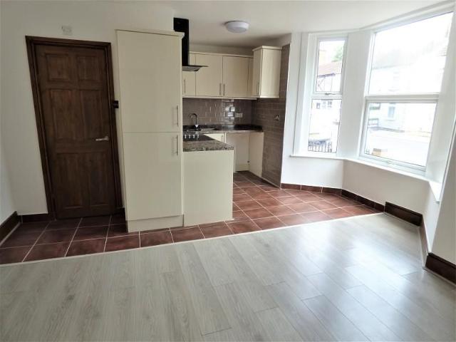 1 bedroom apartment to rent
