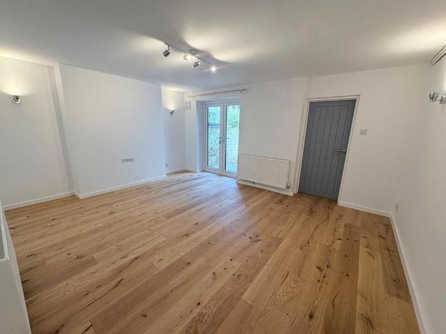1 bedroom apartment to rent