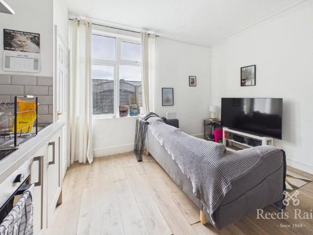 1 bedroom apartment to rent