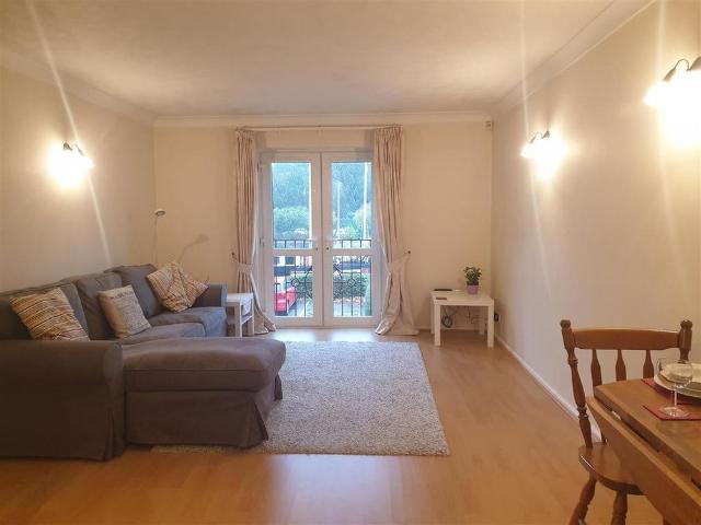 1 bedroom apartment to rent