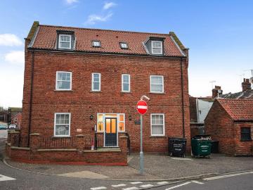 King's Lynn, Norfolk county, Isles of Scilly TR, Cornwall county, South West England