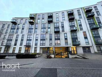 Birmingham, West Midlands, Midlands - Lift