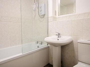Lostock Bolton, BL5 - Garden, Equipped kitchen