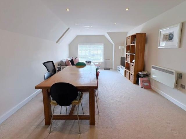 1 bedroom apartment to rent
