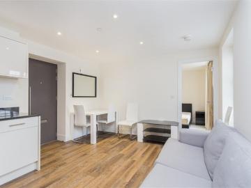Wendell Park, London, Greater London - Balcony