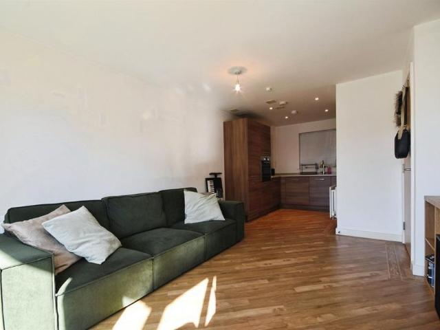 1 bedroom apartment to rent