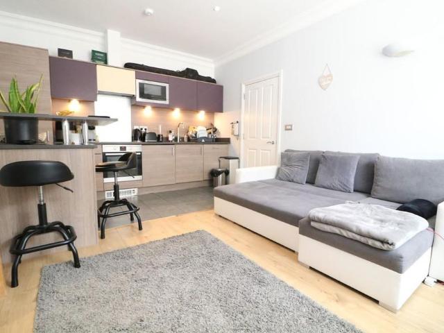 1 bedroom apartment to rent