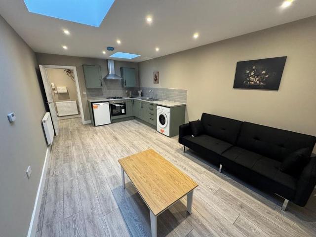 1 bedroom apartment to rent