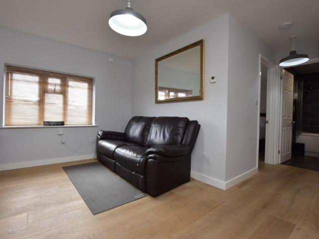 1 bedroom apartment to rent