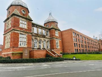Derby, Derbyshire county, Midlands - Lift