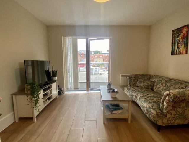 1 bedroom apartment to rent