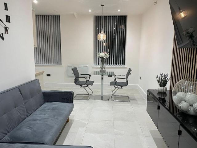 1 bedroom apartment to rent