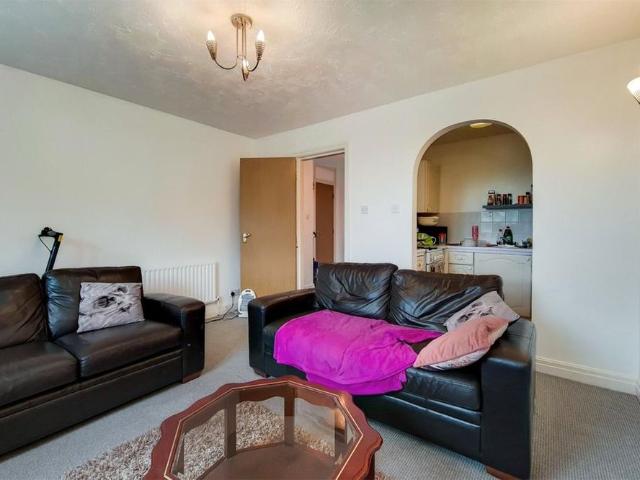 1 bedroom apartment to rent