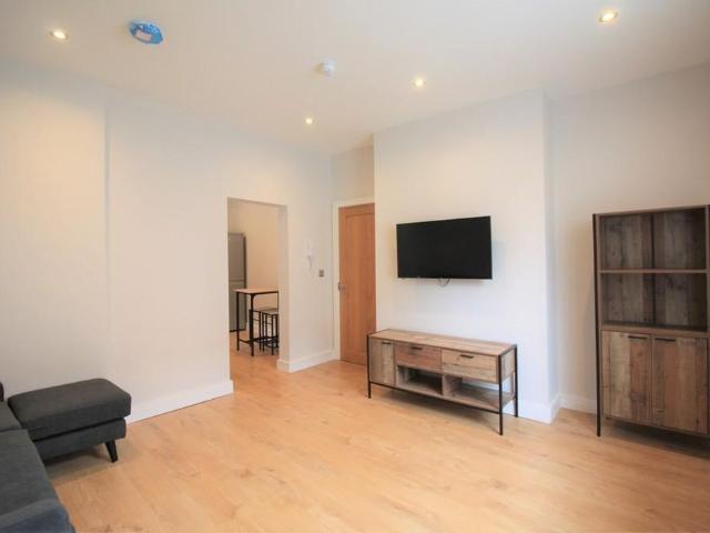 1 bedroom apartment to rent