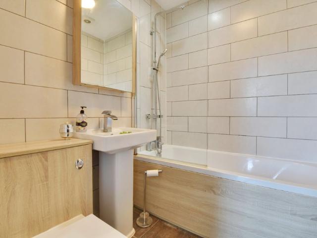 1 bedroom apartment to rent
