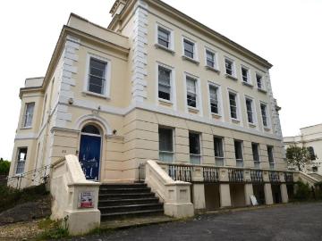Cheltenham, Gloucestershire county, Southdowns