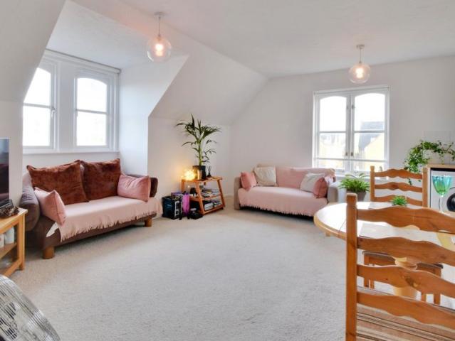 1 bedroom apartment to rent