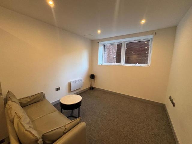 1 bedroom apartment to rent