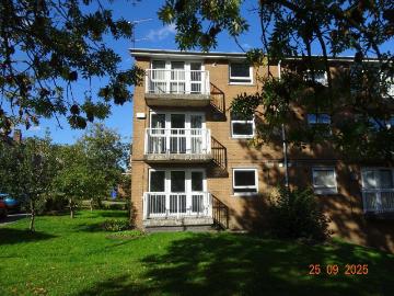 Sheffield, South Yorkshire, Midlands - Balcony
