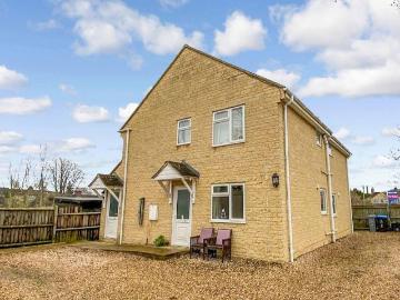 Flat to rent in Lechlade - Equipped kitchen