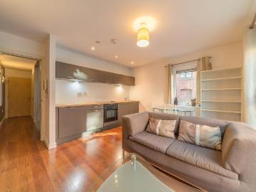 Sheffield, South Yorkshire, Midlands - Equipped kitchen