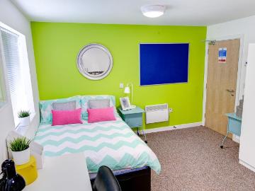 North East, North England - Gym, Equipped kitchen
