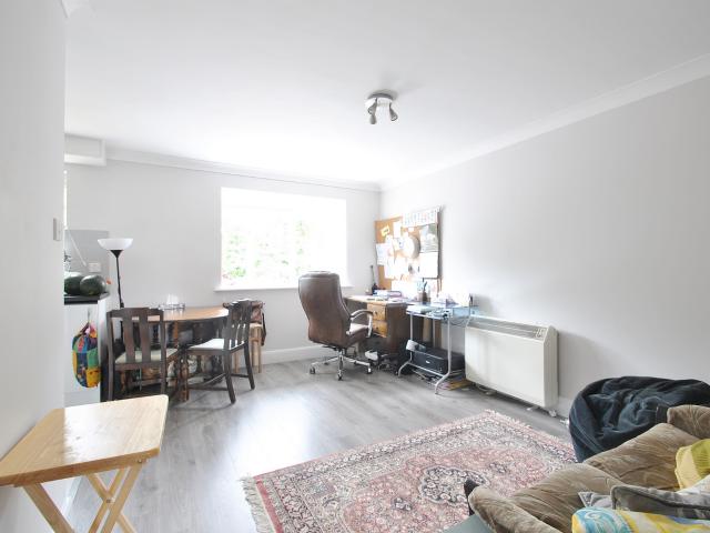 1 Bedroom Apartment To Rent