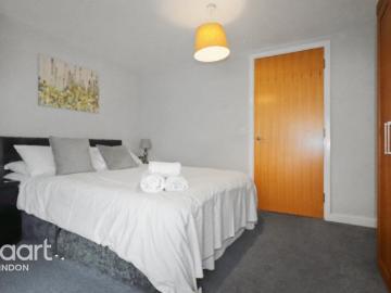 Swindon, Wiltshire county, Southdowns