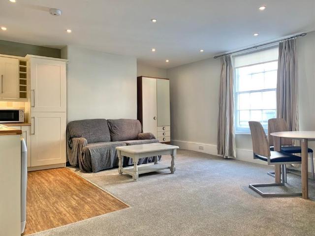 1 bedroom apartment to rent