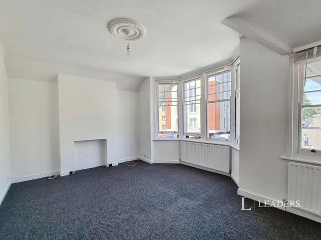 1 bedroom apartment to rent Commercial Road, Eastbourne, East Sussex, BN21