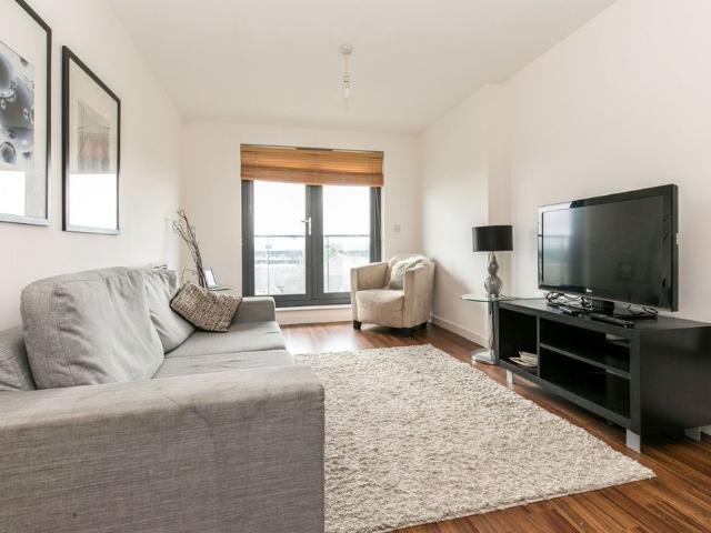 1 bedroom apartment to rent Cardinal Place, Guildford Road, Woking, GU22