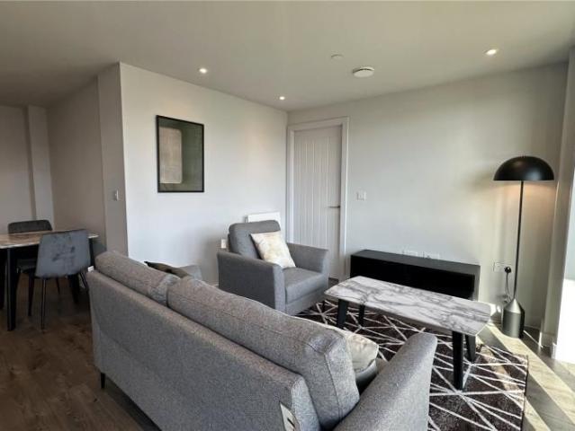 1 bedroom apartment to rent Castle Street, Luton, Bedfordshire, LU1