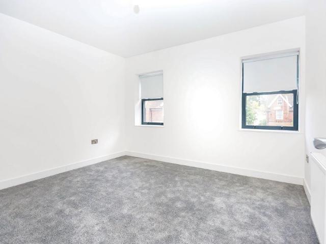 1 bedroom apartment to rent High Street, Westerham, TN16