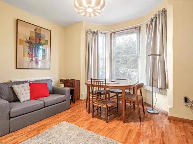 1 Bedroom Apartment To Rent In Cowley Road, East Oxford, OX4
