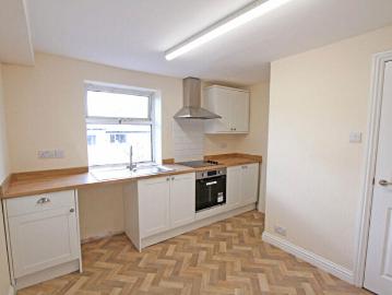 1 Bedroom Apartment To Rent In Castle Street, Banbury, Oxon, OX16