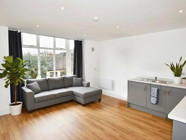 1 Bedroom Apartment To Rent In Alexandra Gardens, Nottingham, Nottinghamshire, NG5