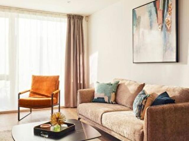 1 Bedroom Apartment To Rent In Avebury Boulevard, Milton Keynes, Buckinghamshire, MK9