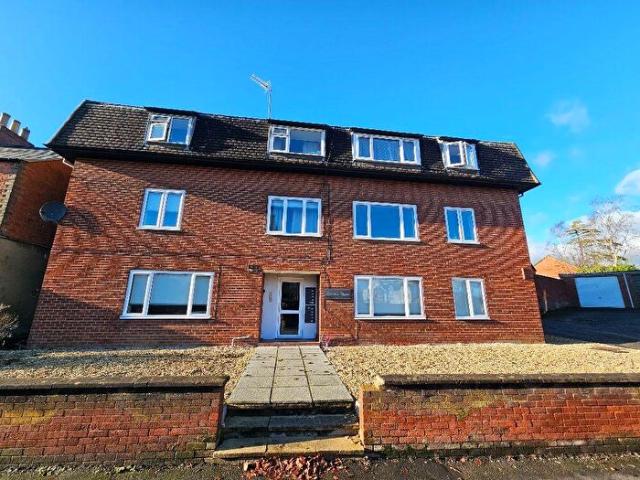 1 Bedroom Apartment To Rent In Bath Road, Banbury, OX16