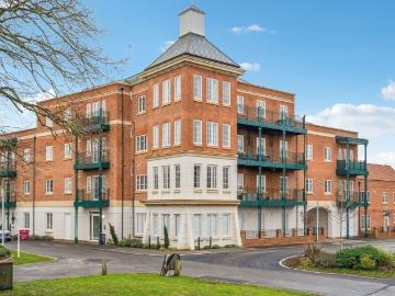 1 bedroom apartment to rent in gorell road wilton park beaconsfield buckinghamshire hp9