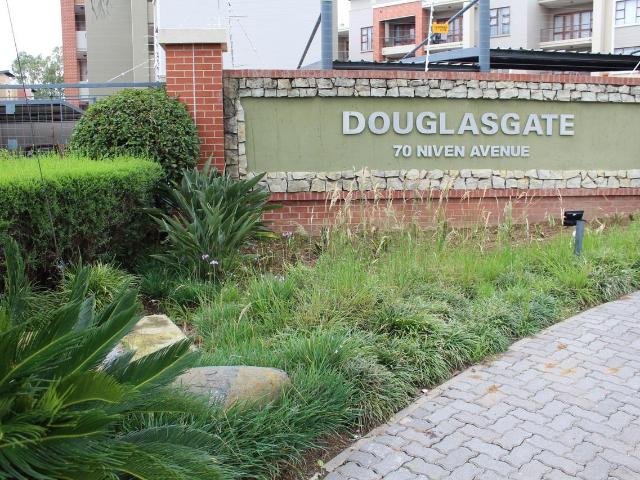 1 Bedroom apartment to rent in Douglasdale, Sandton
