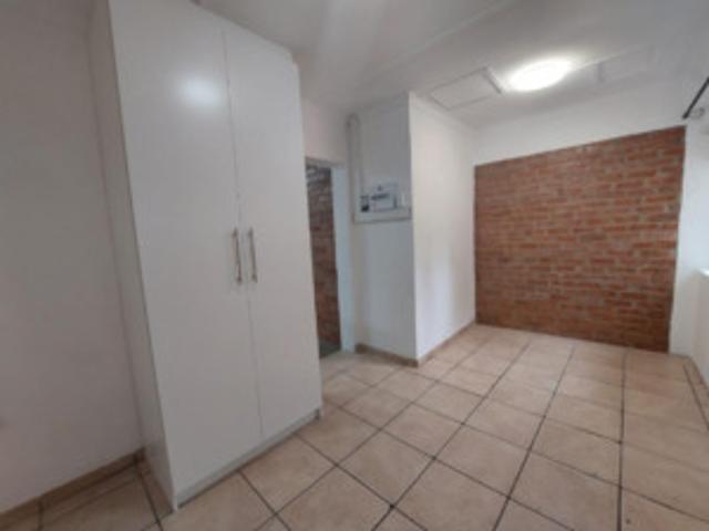 1 Bedroom Apartment to Rent in De Zoete Inval