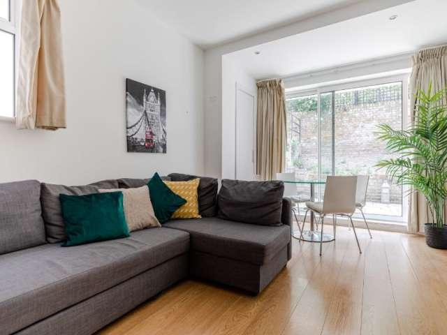1 bedroom apartment to rent in Kensington, London